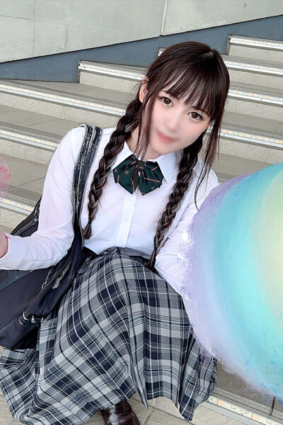 FC2 PPV 3148878 初顔出し！！12/28まで限定【無修正】有名進学校に通うアニメ声の現◯女子◯生美巨乳コスプレイヤーを密室に連れ込み猥褻行為！制服からはだける色白美巨乳でパイズリさせ有無を言わさずゴム無し膣内射精！！