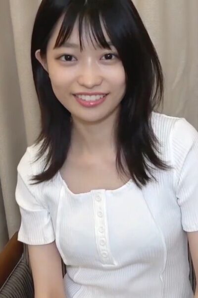 こんなに真面目な子が乱れて潮吹きまくりの生中セックス！
